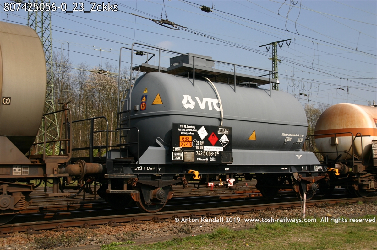 807425056-0_23_Zckks.jpg